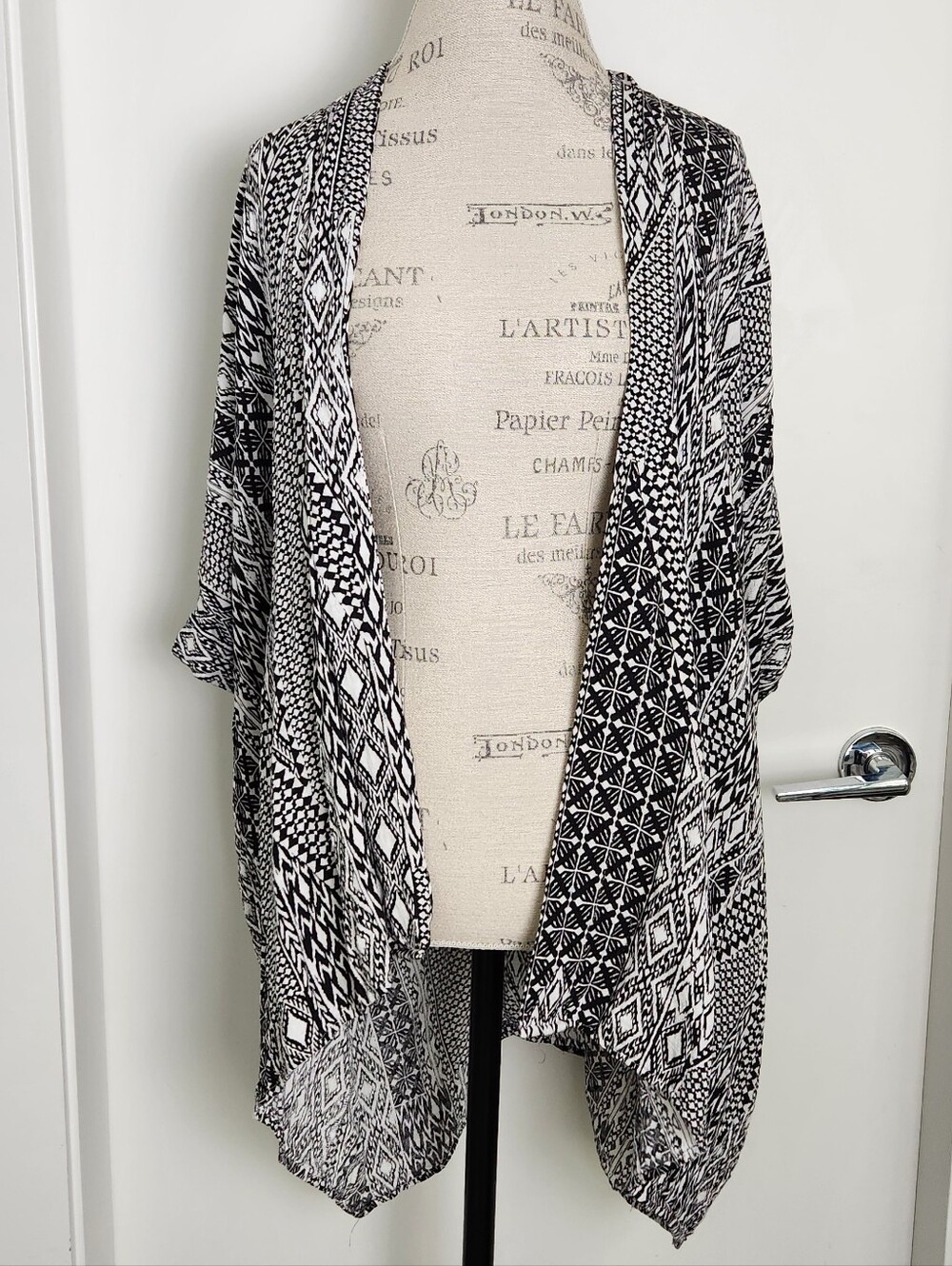 Black White Contrast Print Kimono Swim Cover